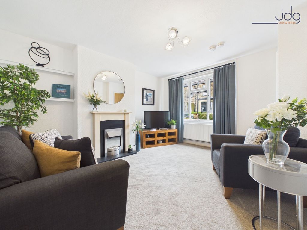 Property photo 2 of 12 Living Room