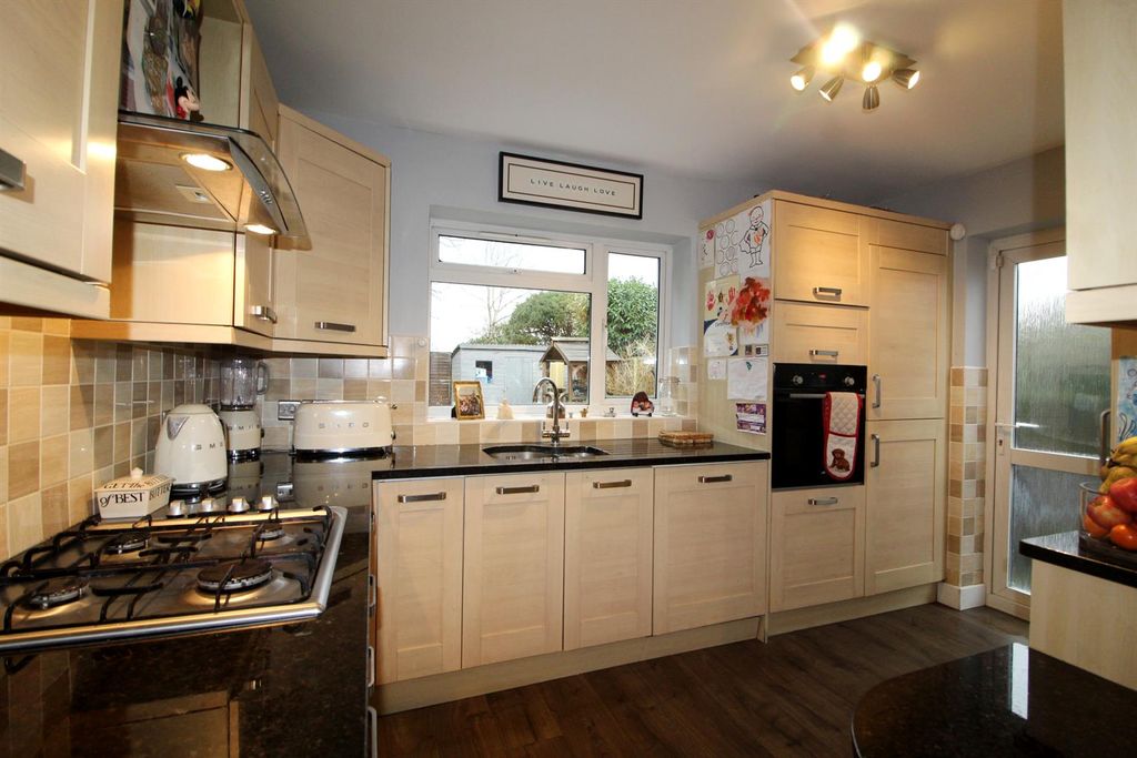 Property photo 3 of 8 E Kitchen.Jpg