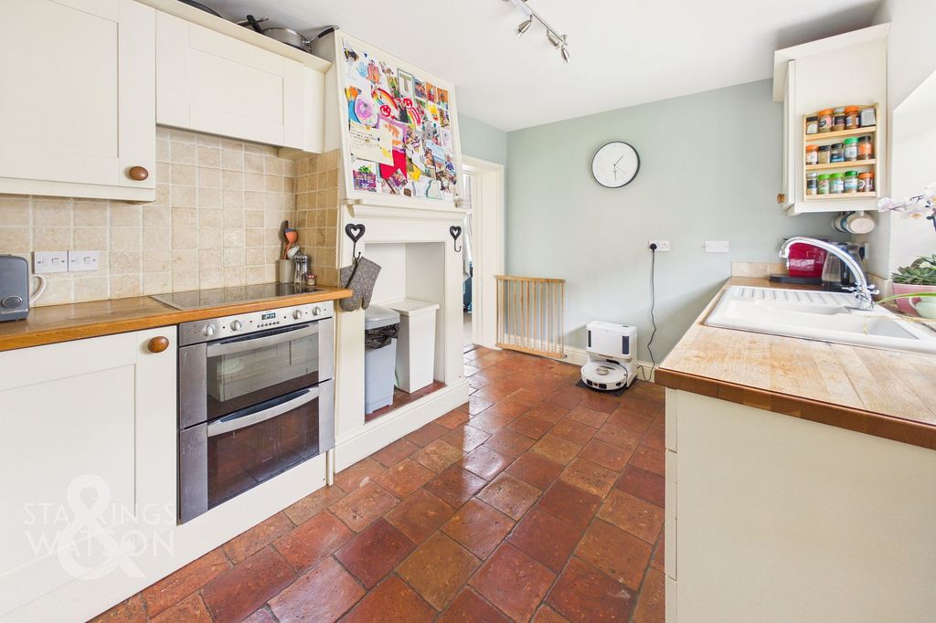 Property photo 3 of 29