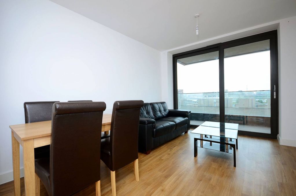 Property photo 2 of 7
