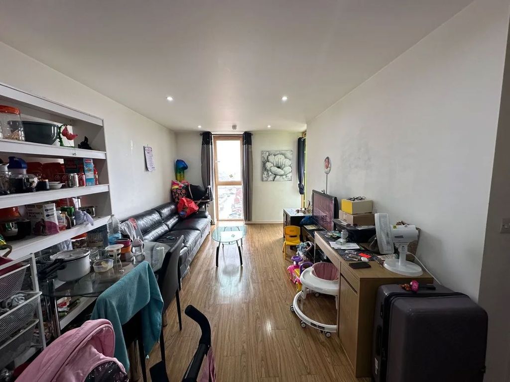 Property photo 3 of 5