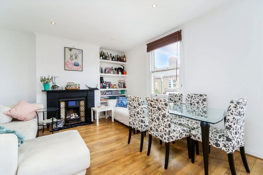 Property photo 2 of 7