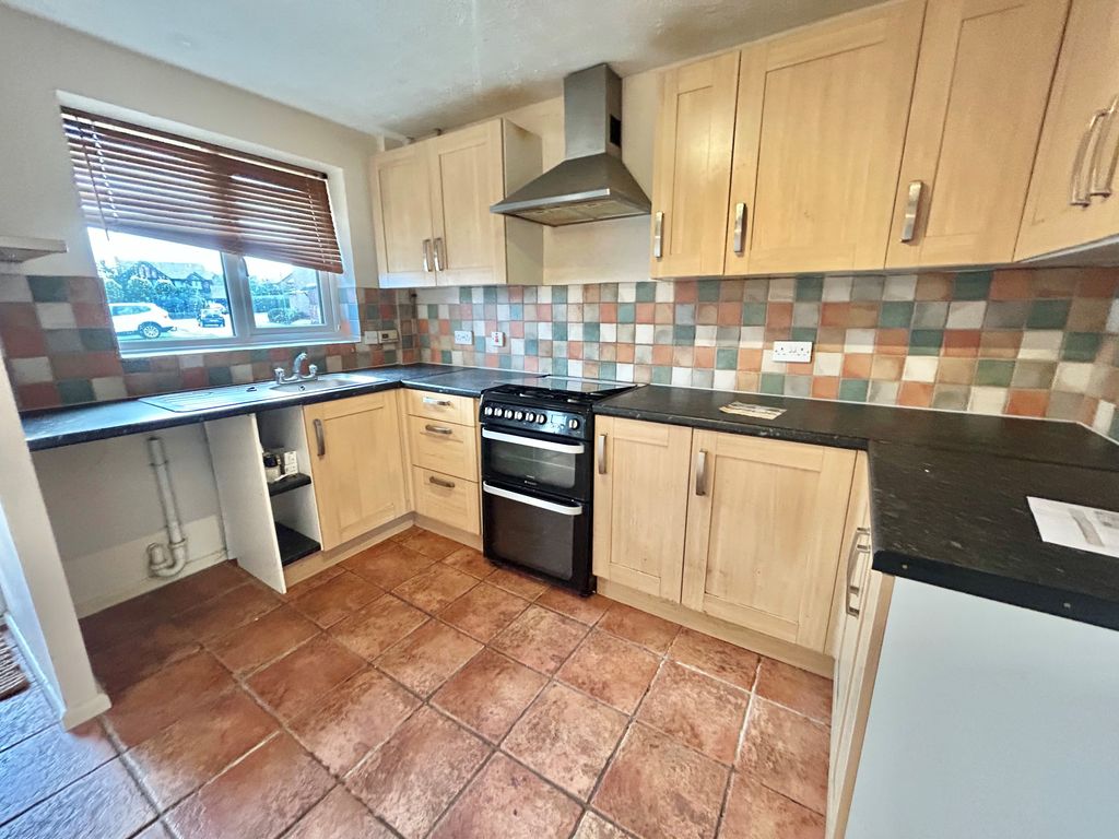 Property photo 3 of 16 Image