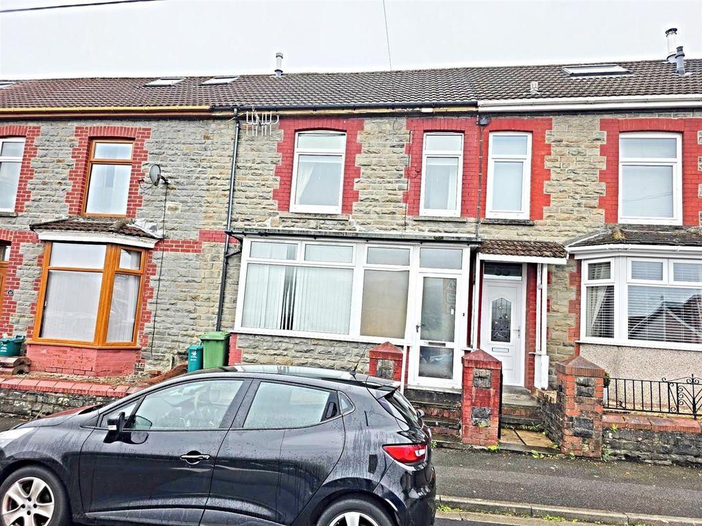 Property photo 1 of 19