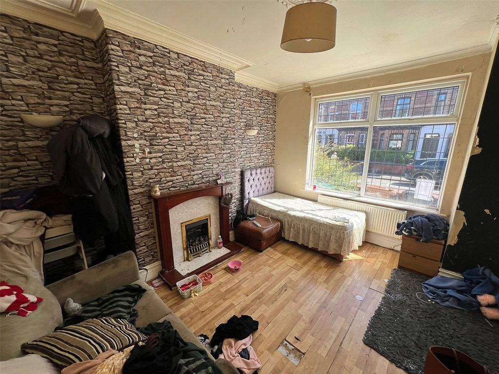Property photo 2 of 15 Picture No. 11