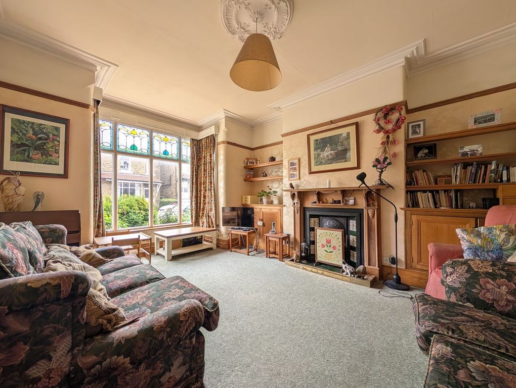 Property photo 2 of 24