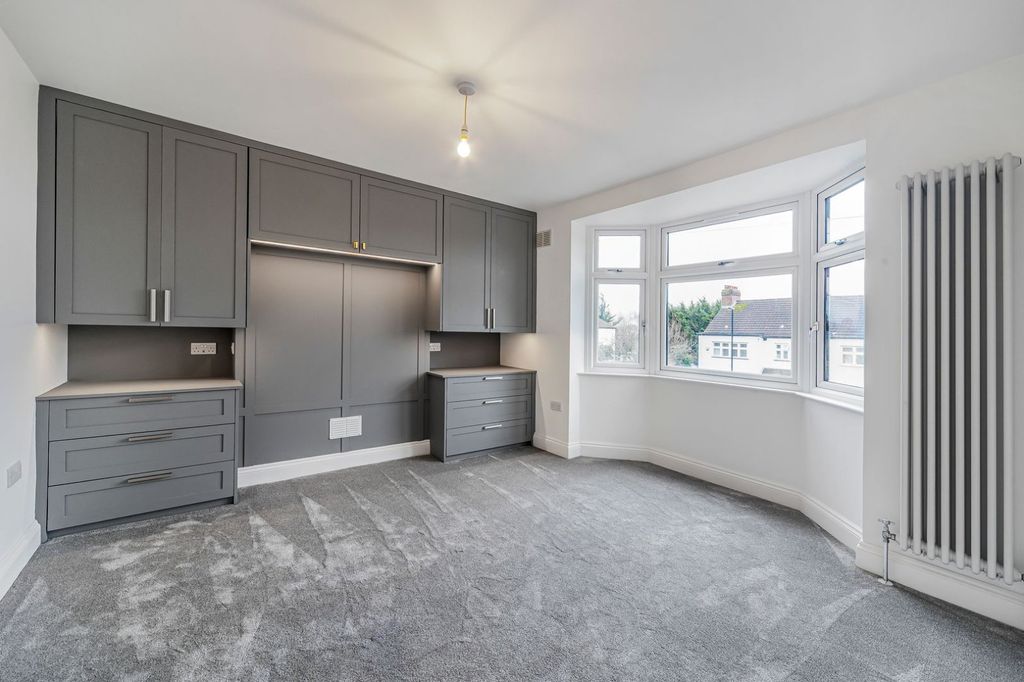 Property photo 3 of 20 Picture No. 17