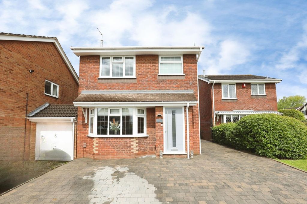 Property photo 1 of 18
