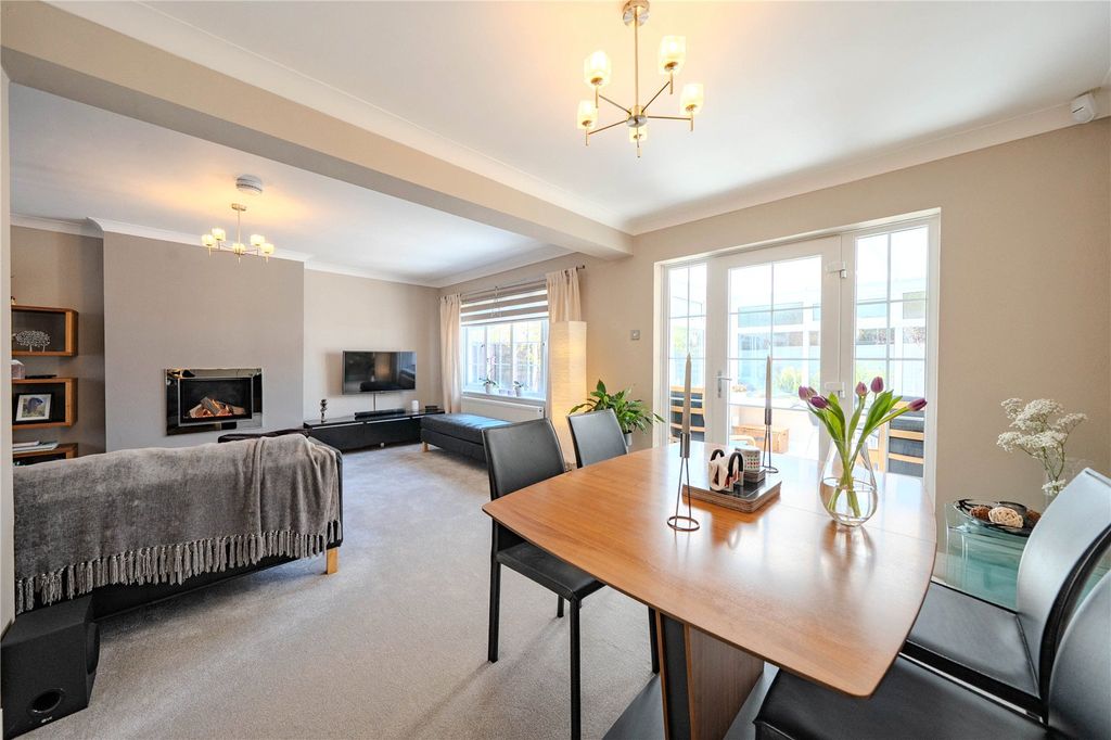 Property photo 3 of 15 Picture No. 10