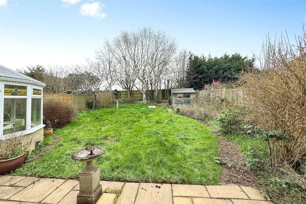 Property photo 2 of 18 Picture No. 01