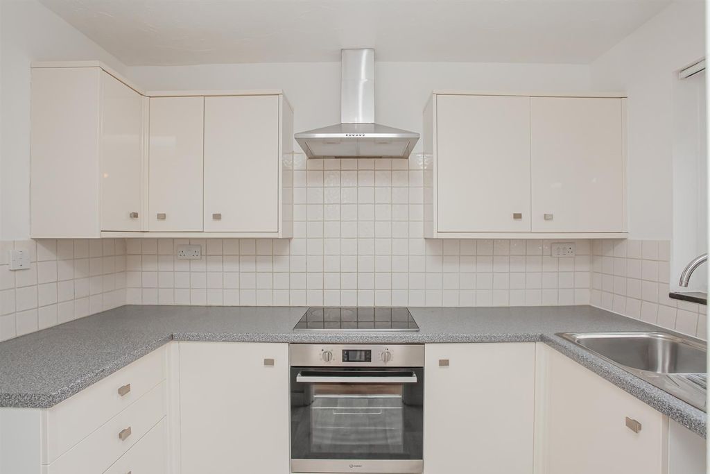 Property photo 3 of 11 Img_6940.Jpg