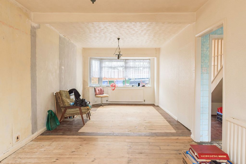 Property photo 3 of 21