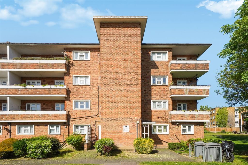 Property photo 1 of 10 3 Gauntlett Court - U3Hxnu7Wvlicd6Ytvutd.Jpg