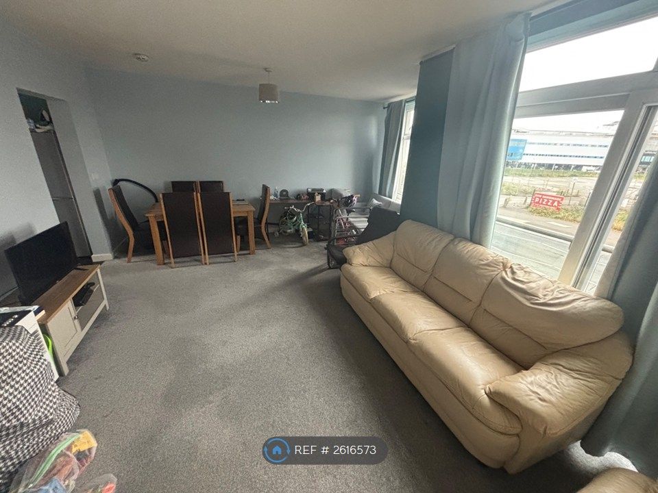 Property photo 3 of 8