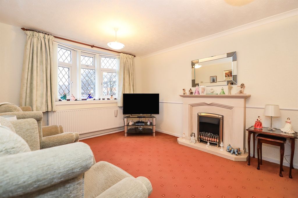 Property photo 3 of 16