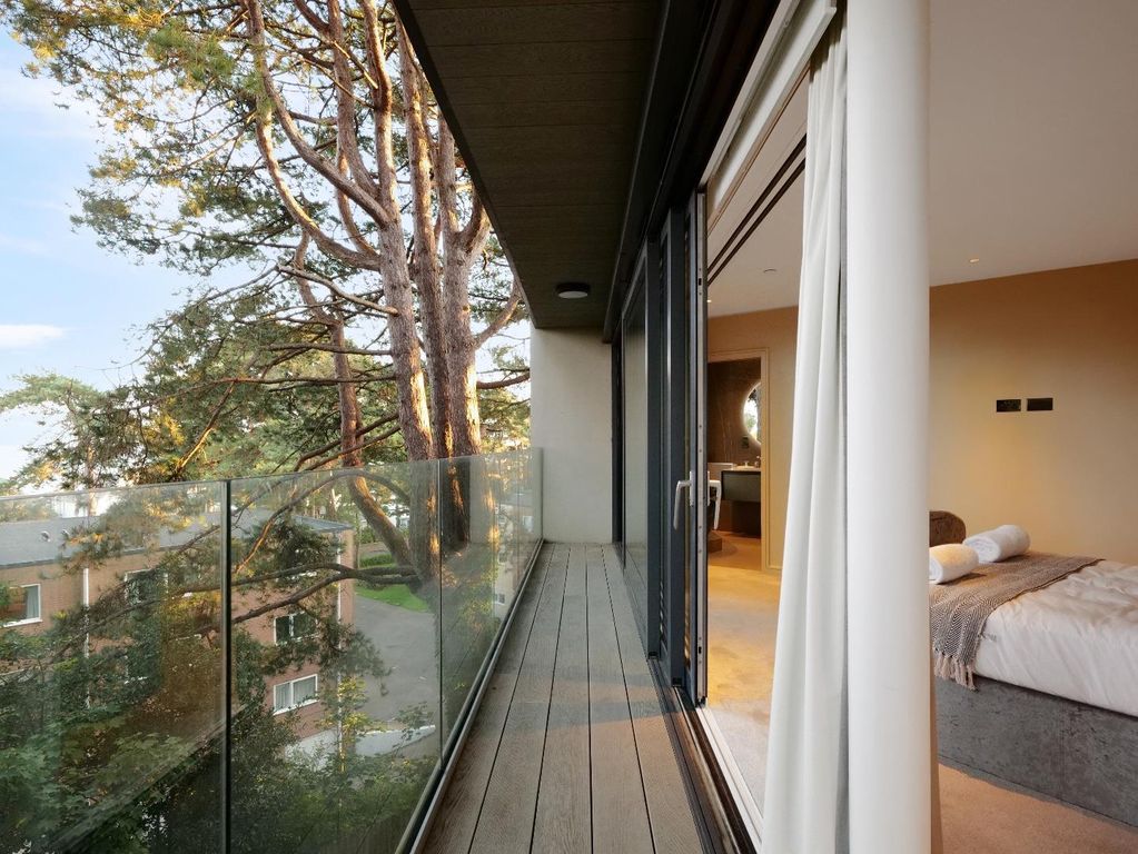 Additional image 17 of 3 bed flat for saleBanks Road, Poole BH13