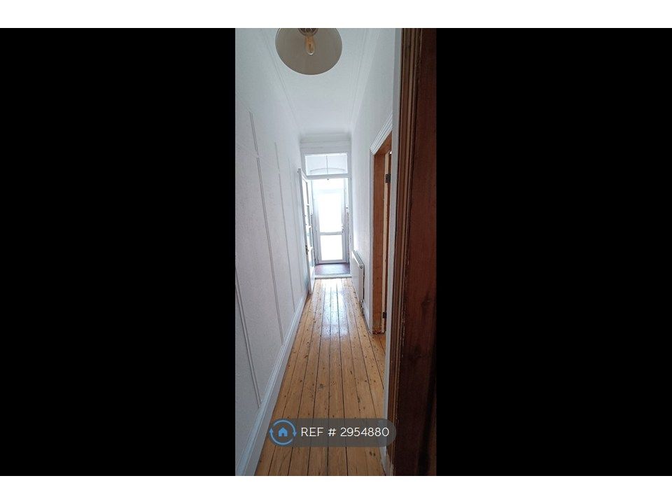 Property photo 3 of 31