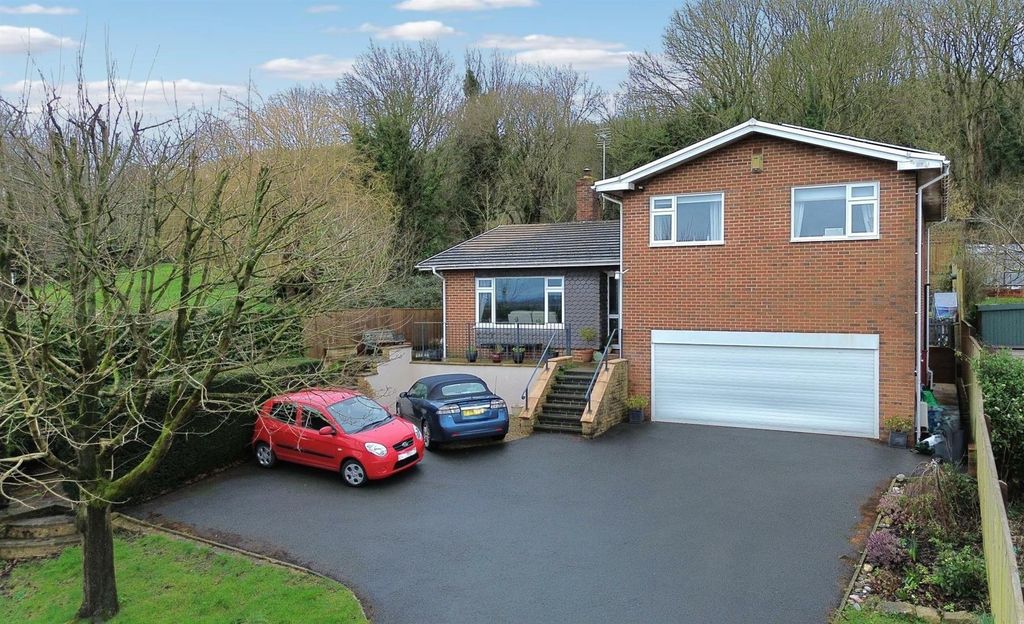 Property photo 1 of 25