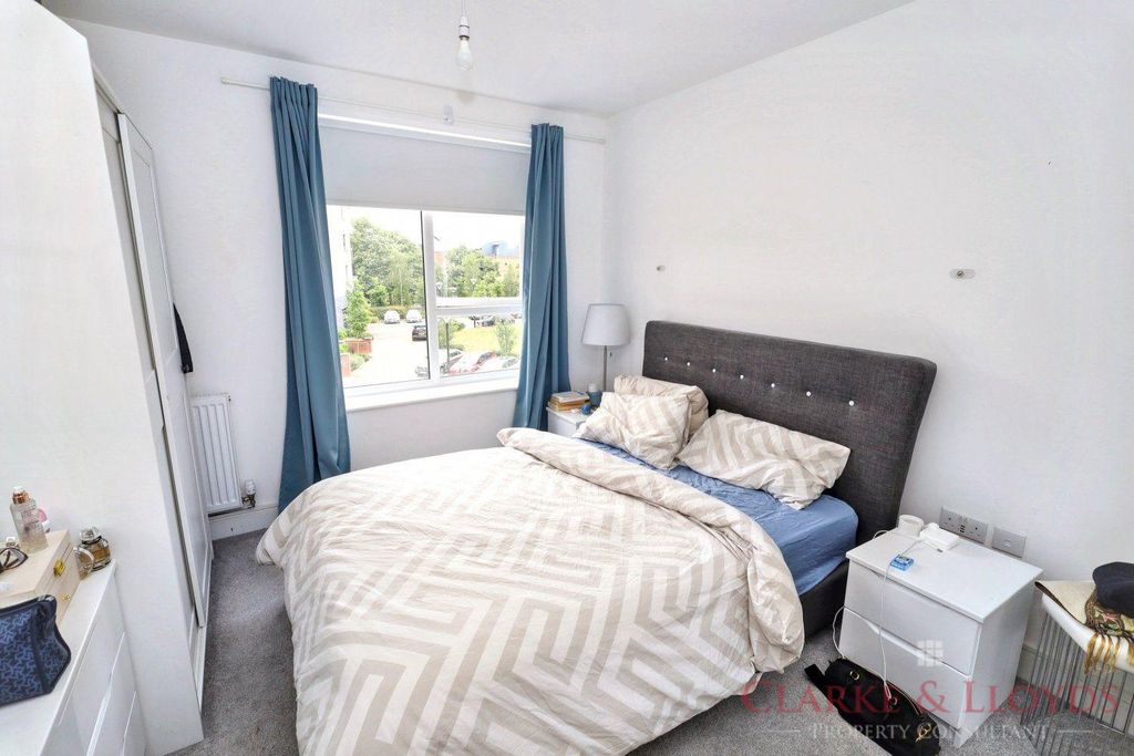 Property photo 2 of 11 Gallery