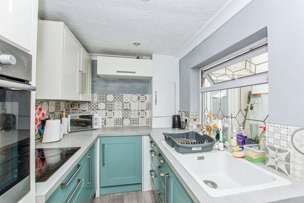 Property photo 2 of 12