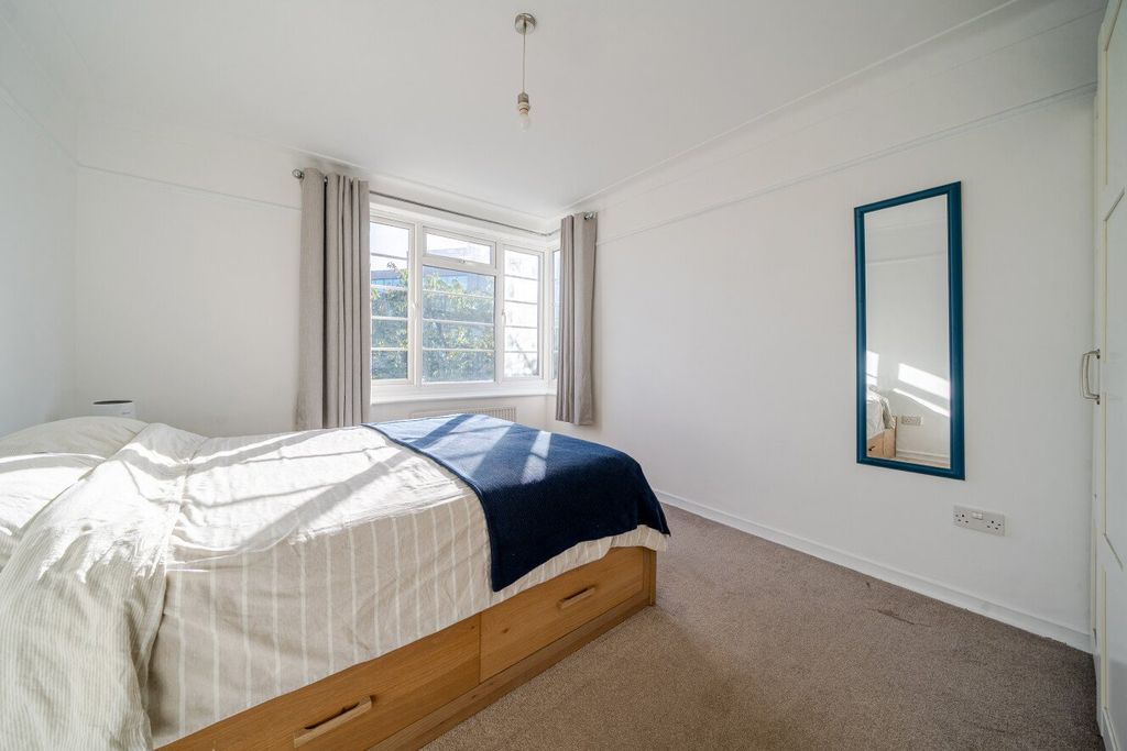 Property photo 2 of 13 Picture No. 22