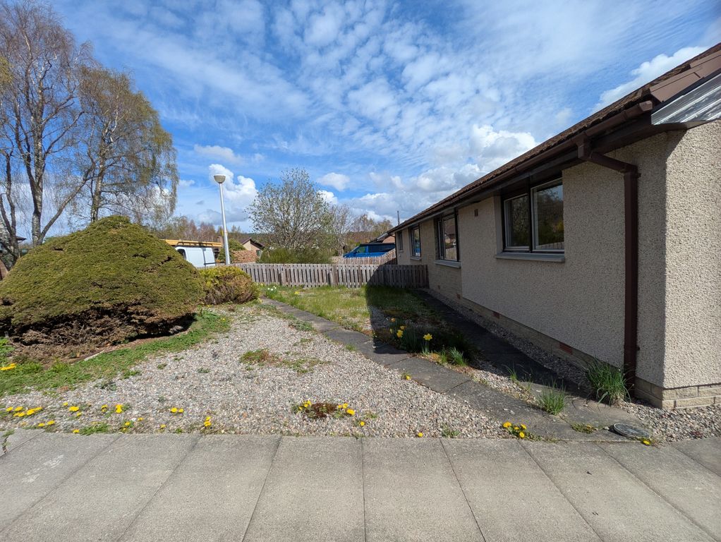 Property photo 3 of 18