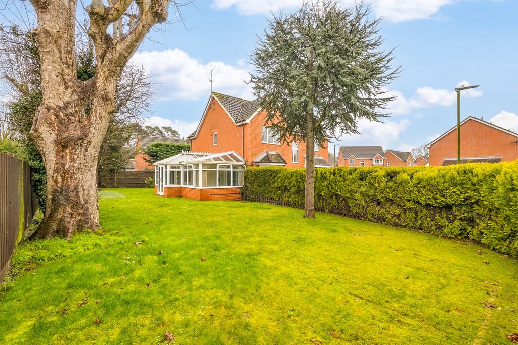 Property photo 3 of 31 4394655