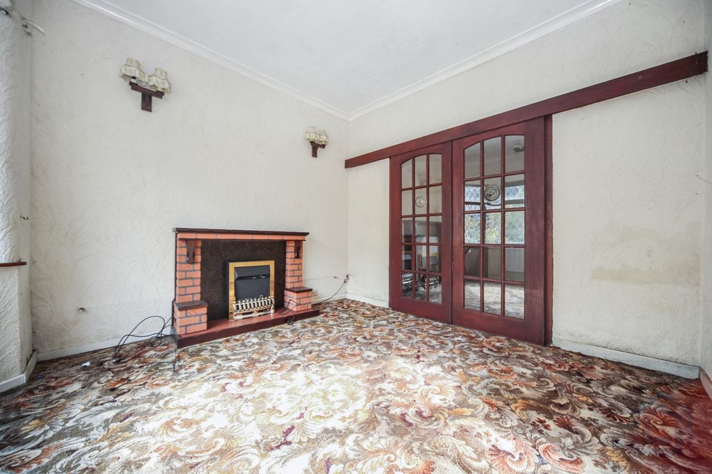 Property photo 3 of 21