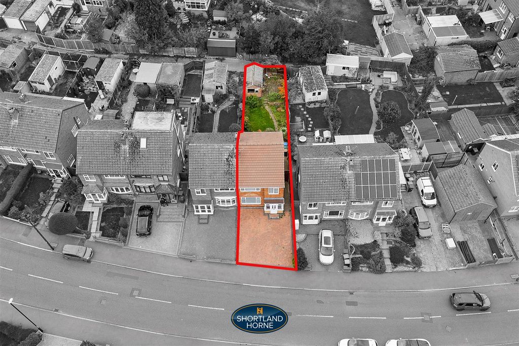 Property photo 2 of 25