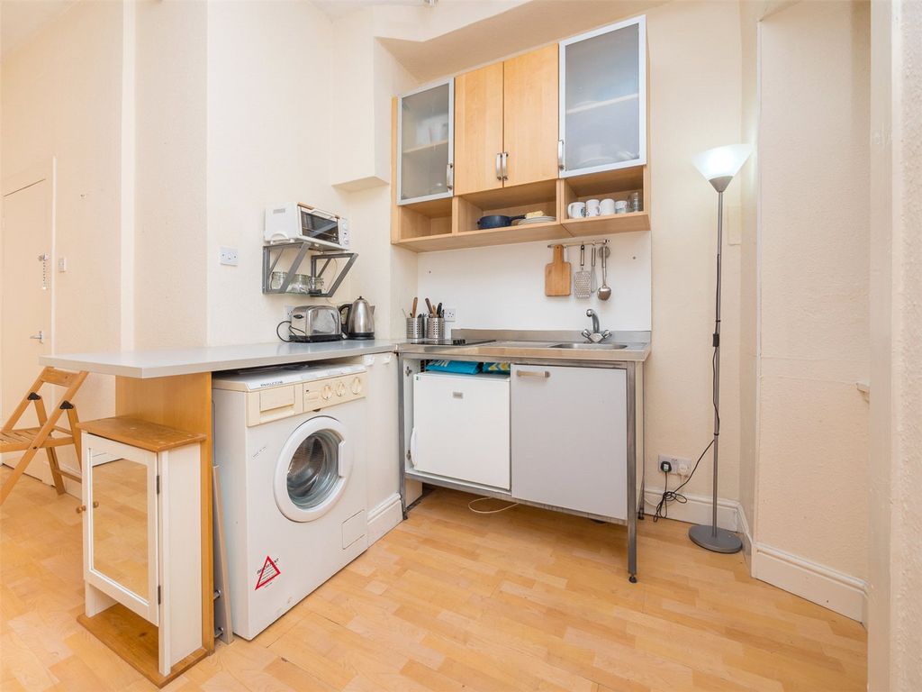 Property photo 3 of 11 Photo 3