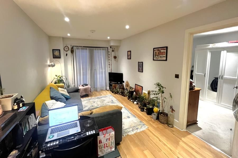 Property photo 2 of 6