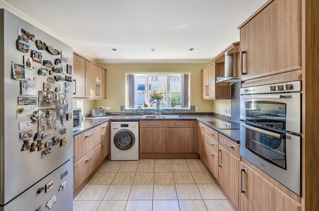 Property photo 2 of 12 Dining Room