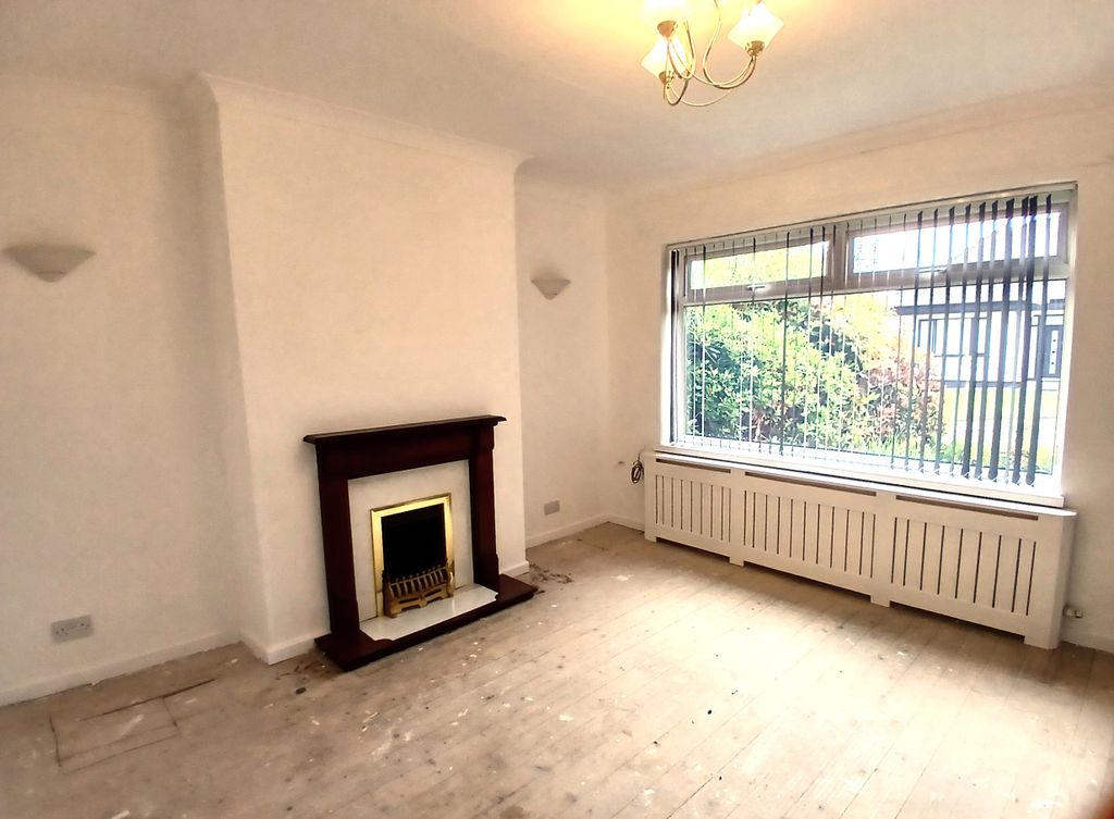 Property photo 2 of 17 Living Room
