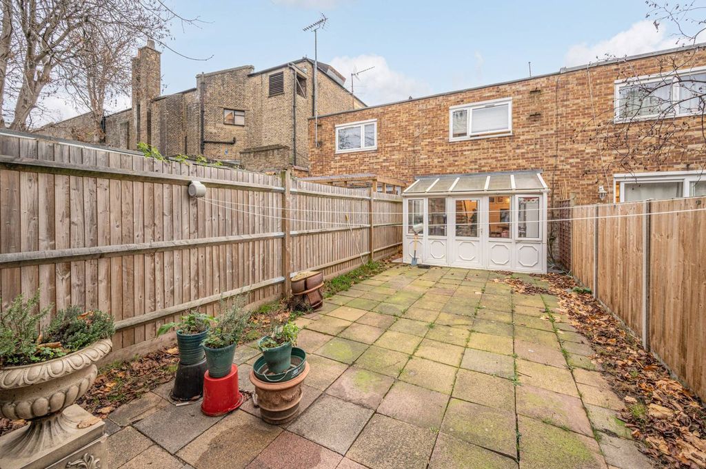 Property photo 2 of 15