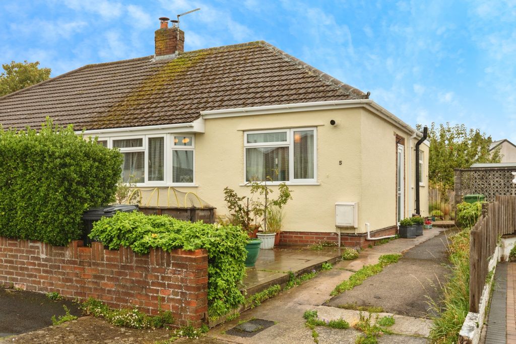 Property photo 2 of 19
