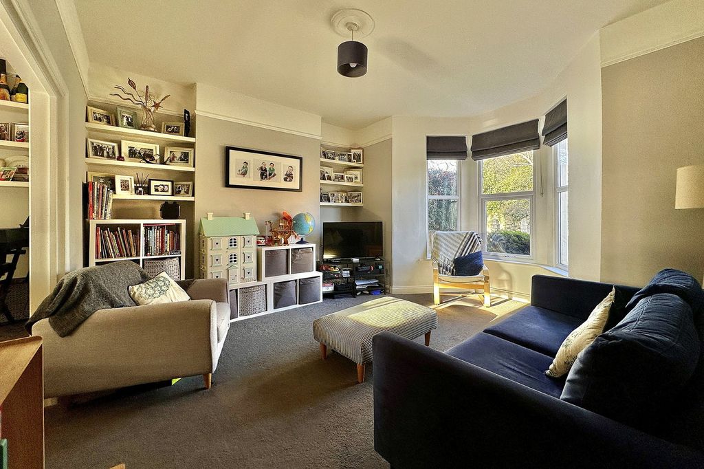 Property photo 3 of 16