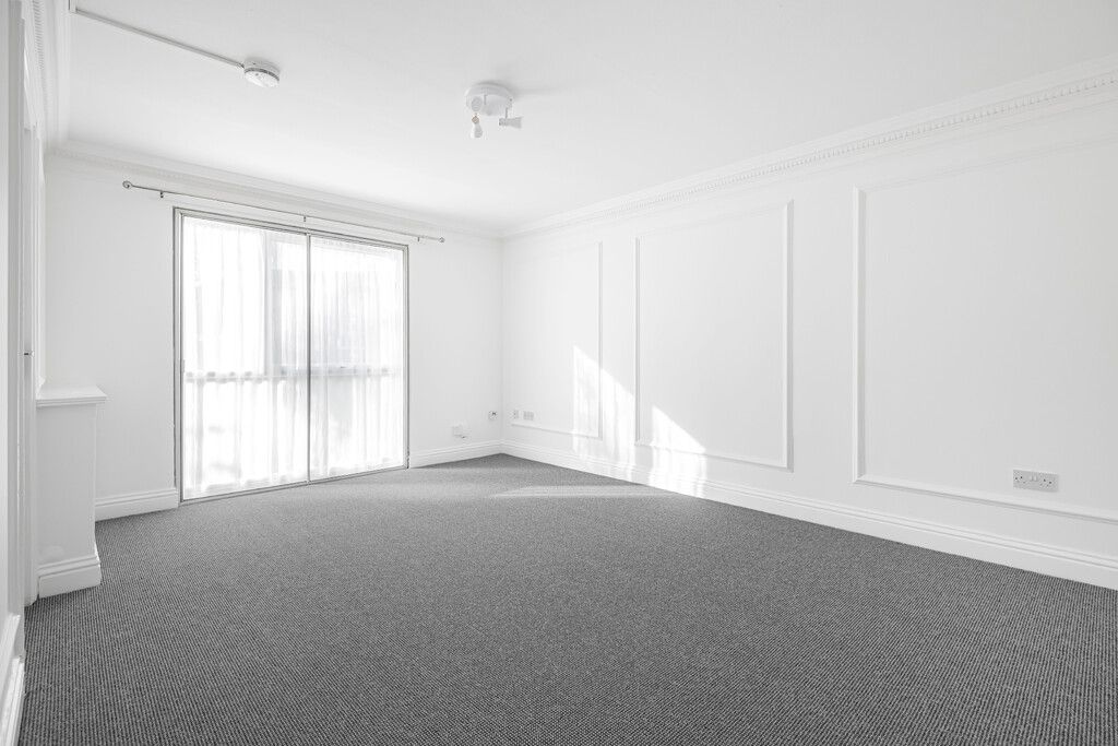 Property photo 2 of 9 Living Room