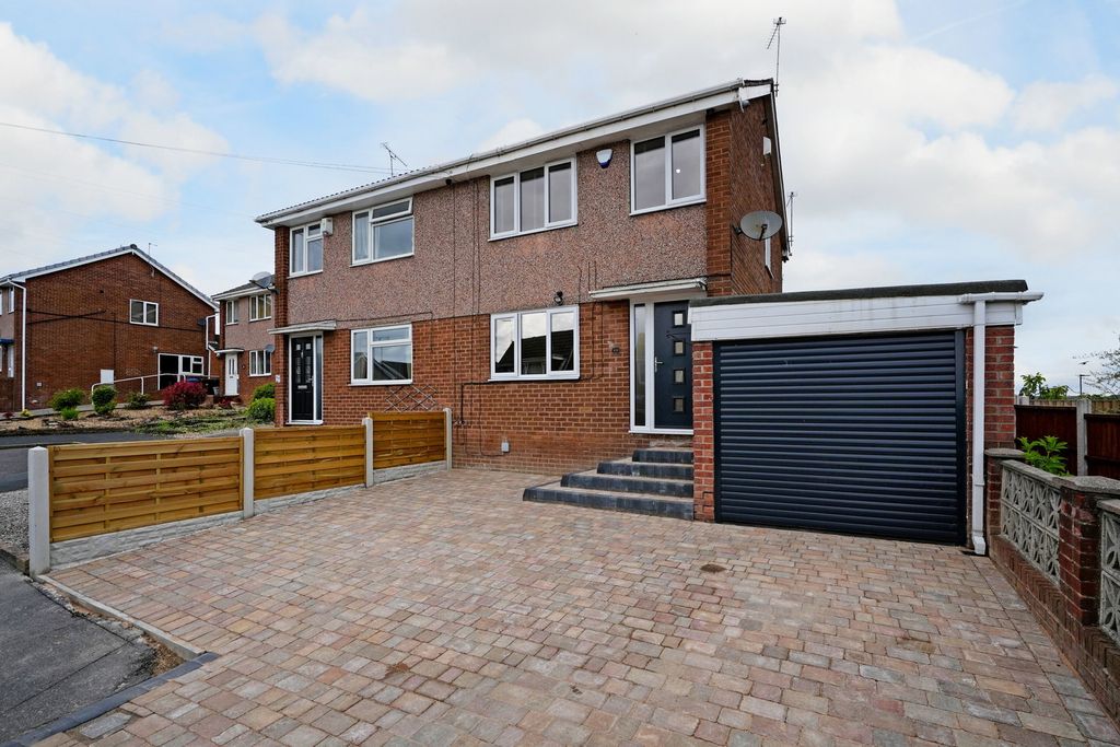 Property photo 1 of 24