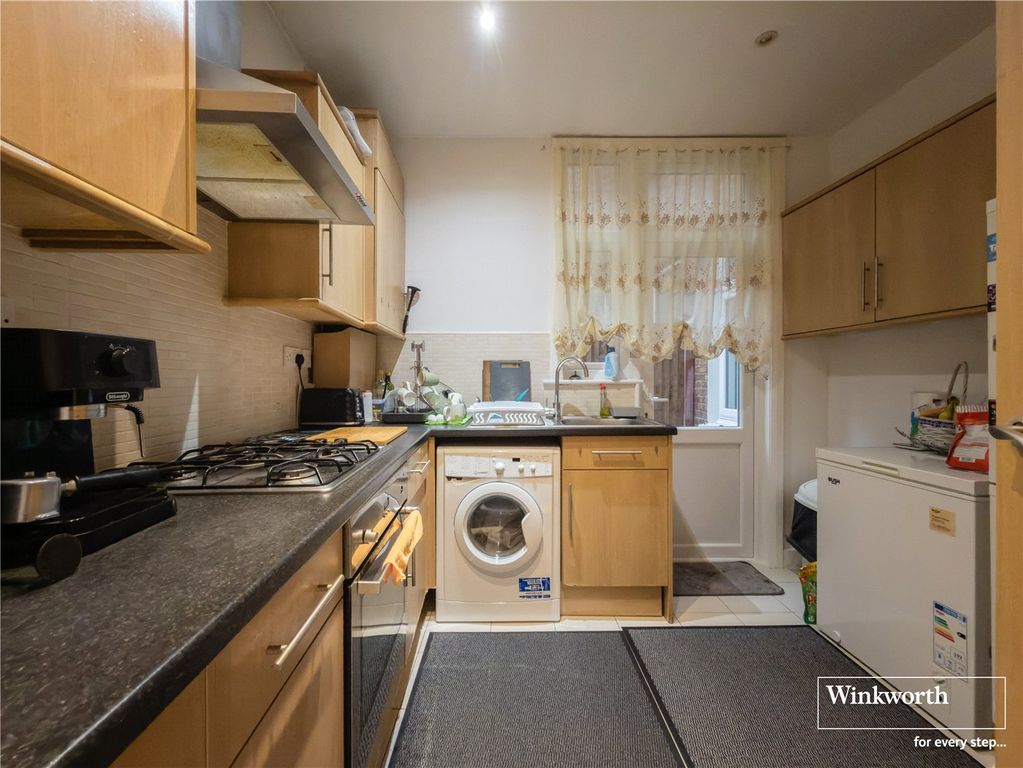 Property photo 1 of 5 Kitchen