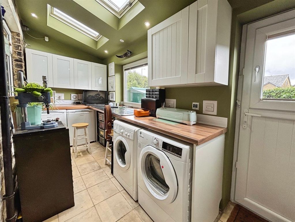 Property photo 3 of 15 Utility Room