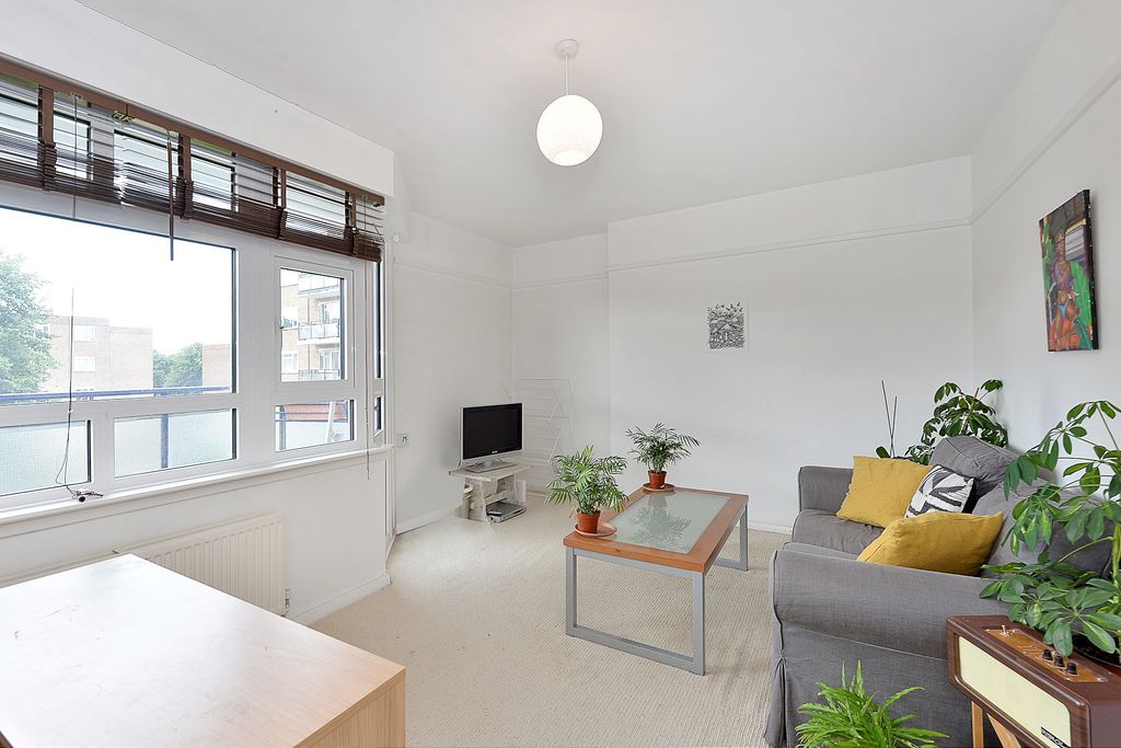 Property photo 2 of 11 Picture 2