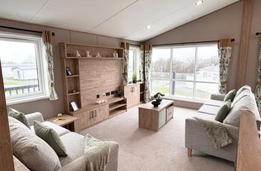 Property photo 3 of 42 15