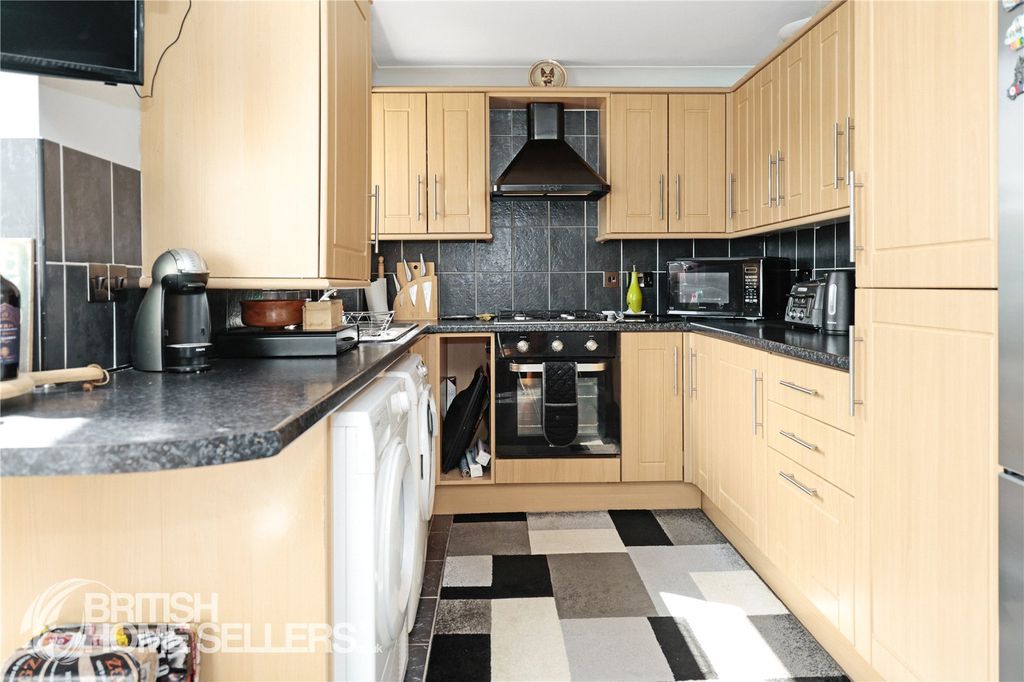Property photo 2 of 13 Picture No. 04