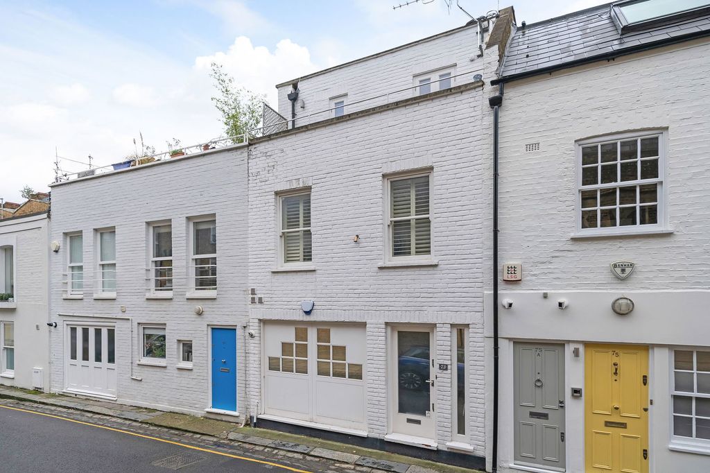 Property photo 2 of 19