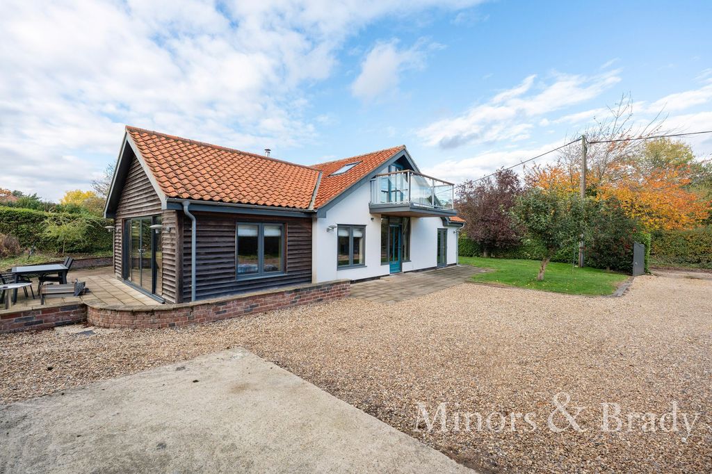 Property photo 1 of 25