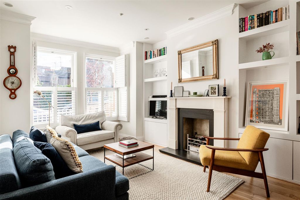 Property photo 3 of 14 Fielding Road-25.Jpg