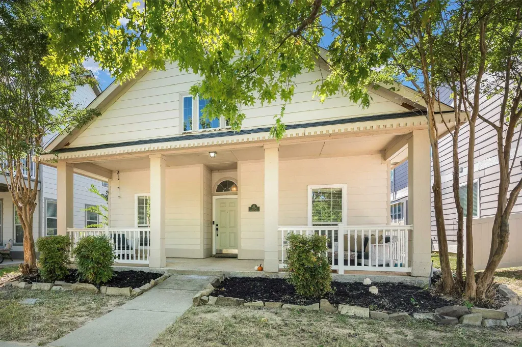 Property photo 1 of 24