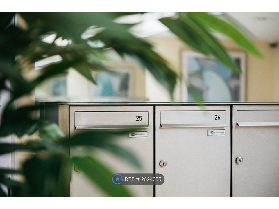 Property photo 3 of 7 Postbox