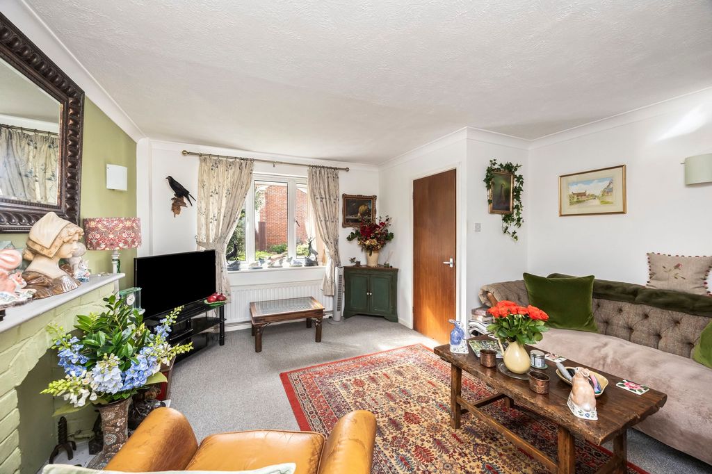 Property photo 2 of 14
