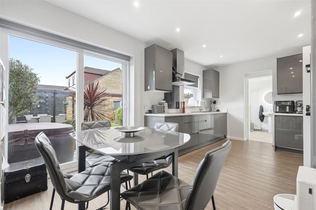 Property photo 3 of 19 Picture No. 36